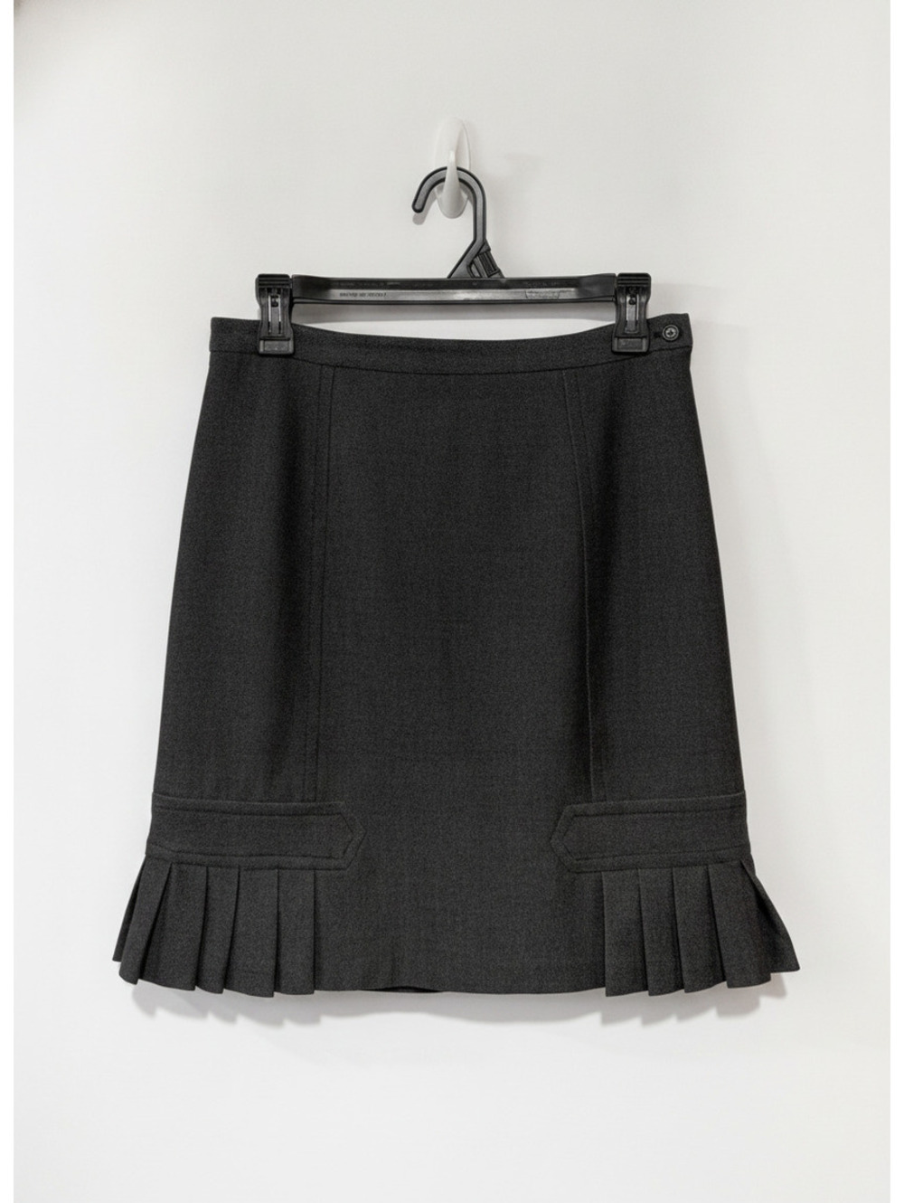 Max Studio Dark Grey School Girl Business Chic Pleated Hem Skirt Size 4